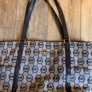 Michael Kors Tote